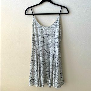 Cute white sundress 🤍